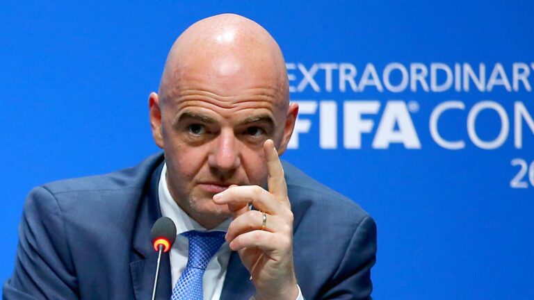 Declarațiile președintelui FIFA privind implementarea cartonașului albastru în fotbal